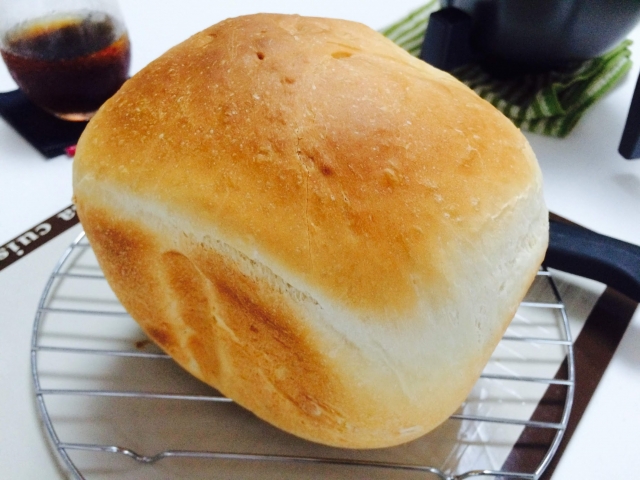 ホームベーカリーの食パン