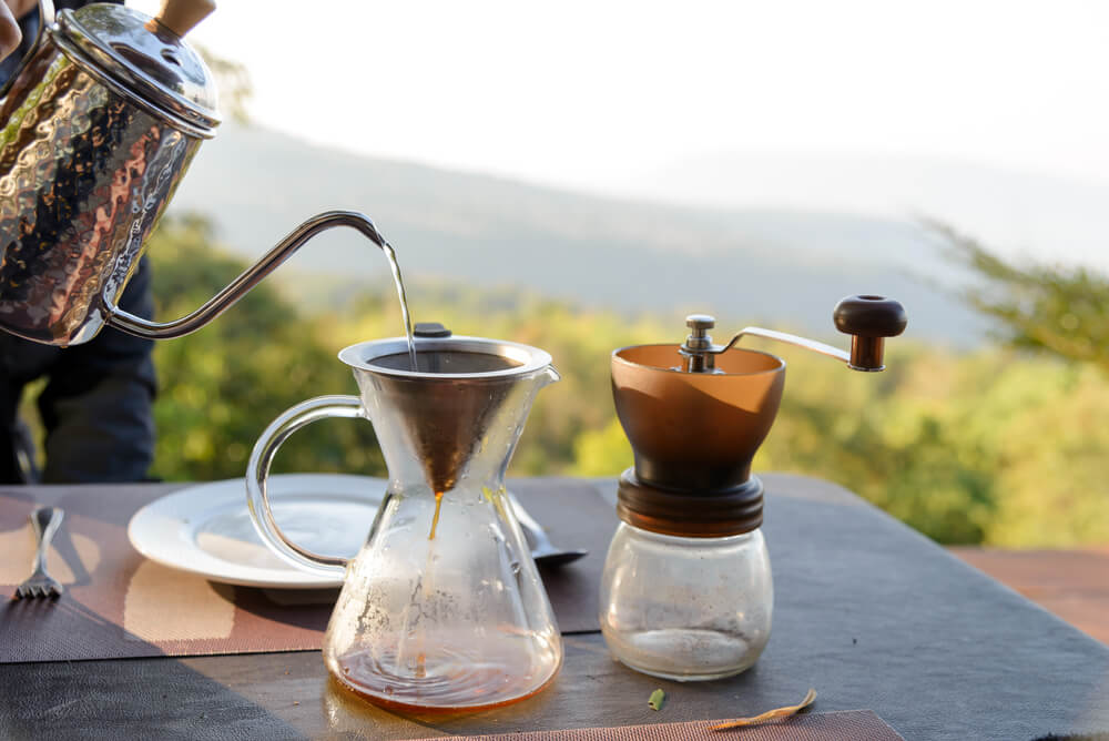 ドリップ式で淹れられたコーヒー