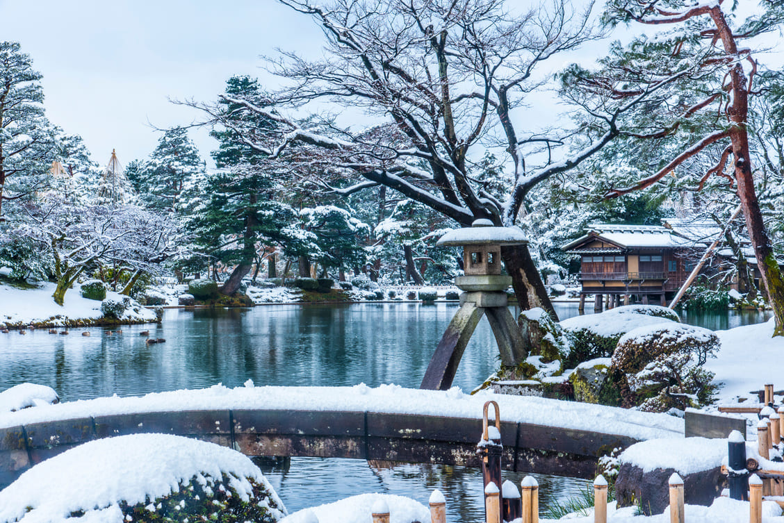 雪に包まれた金沢