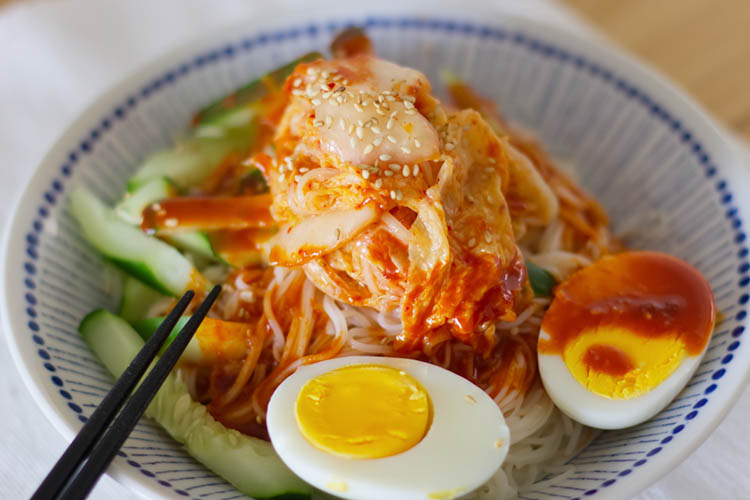 コチュジャンで作るビビン麺