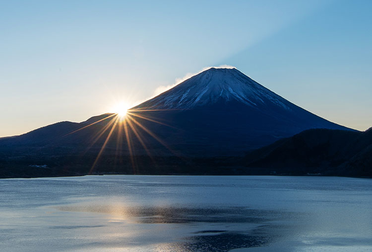 初日の出と富士山