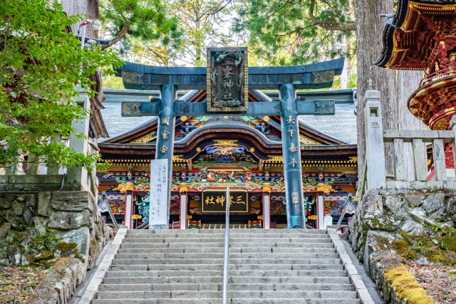 埼玉県秩父市　三峯神社拝殿 