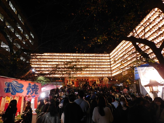 花園神社　大酉祭の様子