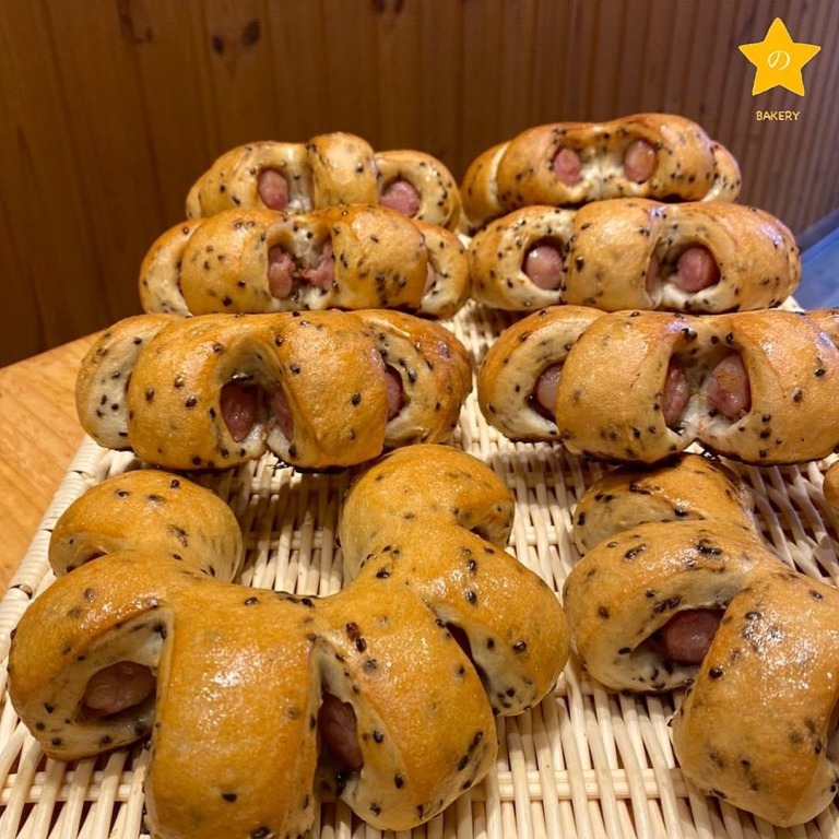 ベーカリーホシノのパン