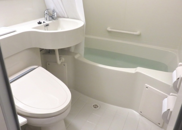 ホテルの3点ユニットバス