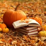 【10月におすすめの本】読書の秋に読みたい作品｜季節を感じる読書法も紹介♪