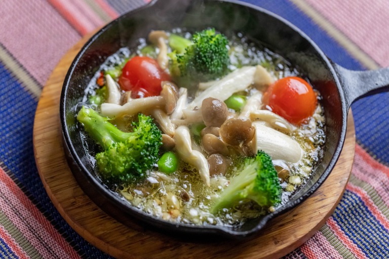 きのことブロッコリーのアヒージョ