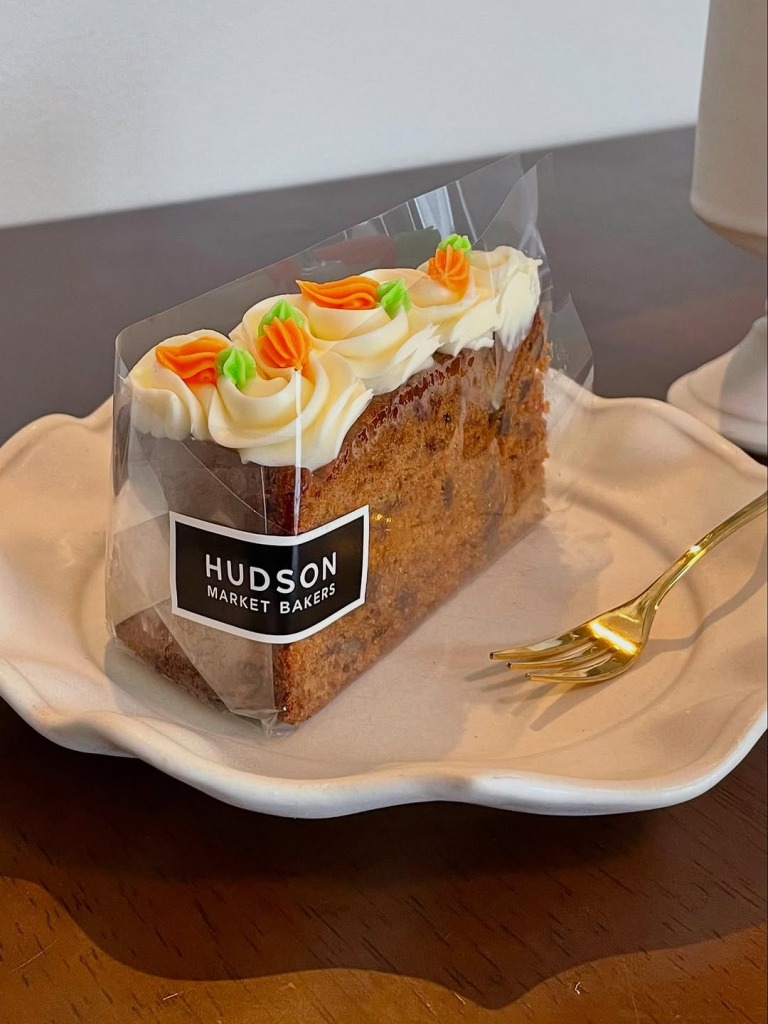 HUDSON MARKET BAKERSのキャロットケーキ　商品画像