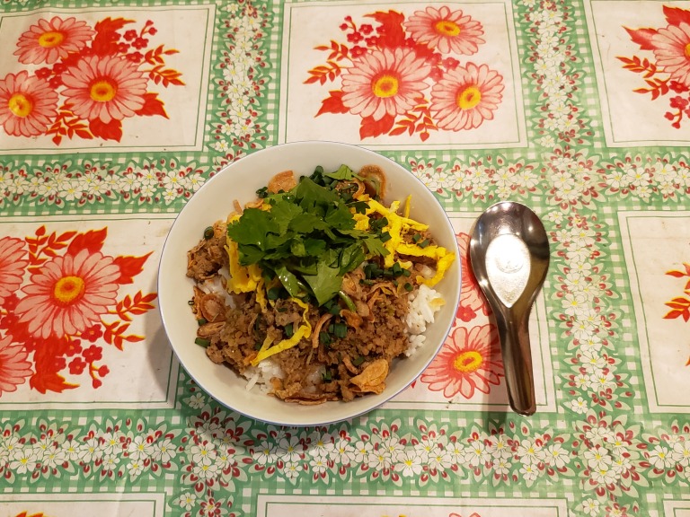 オーセンティック　そぼろご飯