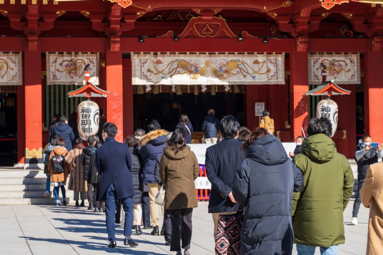 【神田明神】初詣 （ソーシャルディスタンスを保った参拝者） 