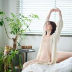 【専門家監修】朝スッキリ目覚めるための夜習慣｜ストレス・むくみを解消する簡単テクニック