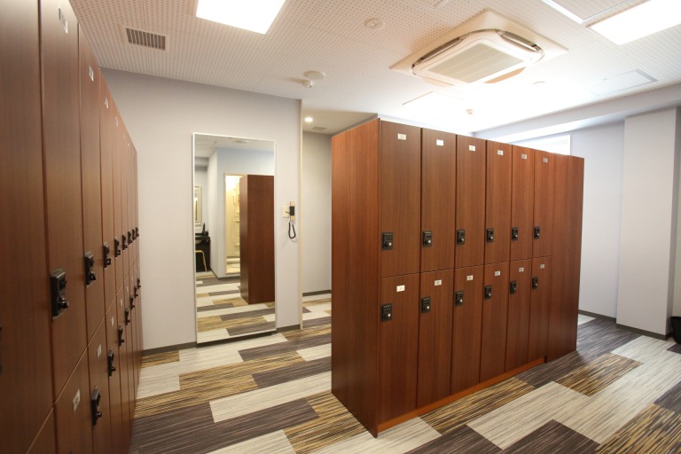 VIPインドアピックルボールクラブ ロッカーの様子