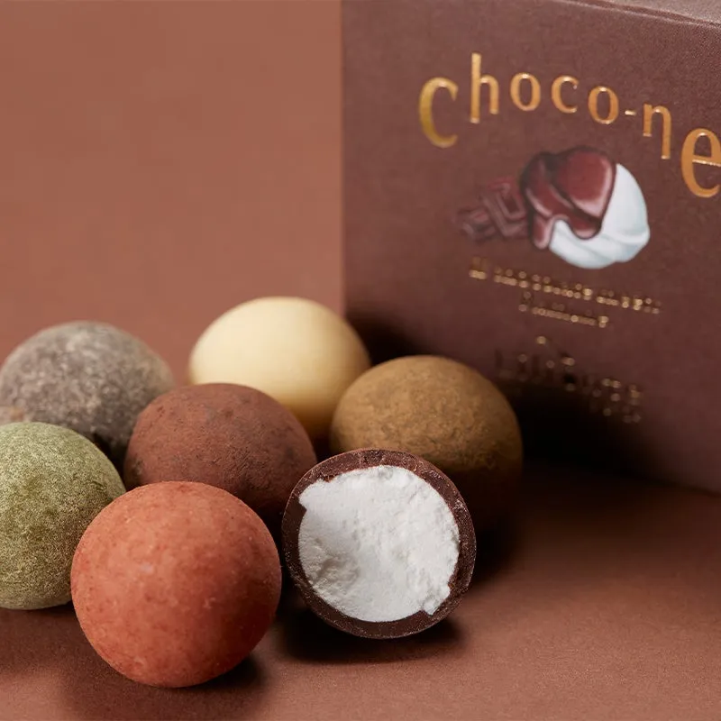 ショコネのチョコレート菓子と箱