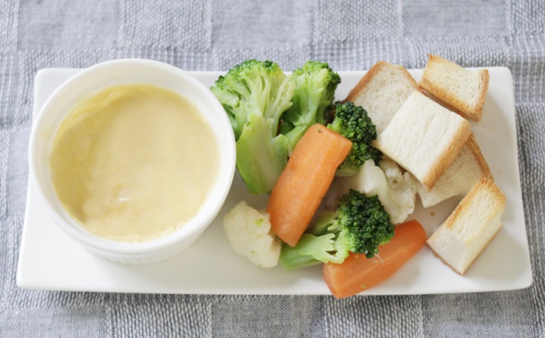 まぜのびチーズソースの素　温野菜・パンのディップに活用