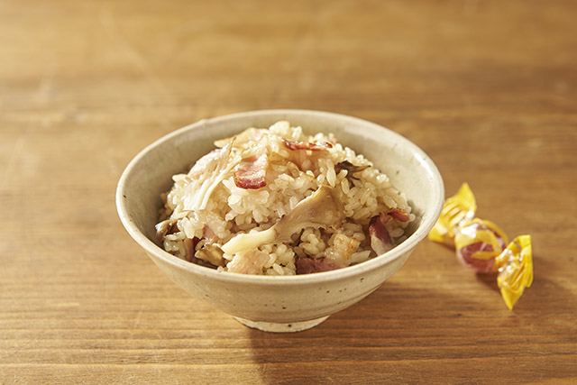 ベーコンと舞茸の炊き込みご飯