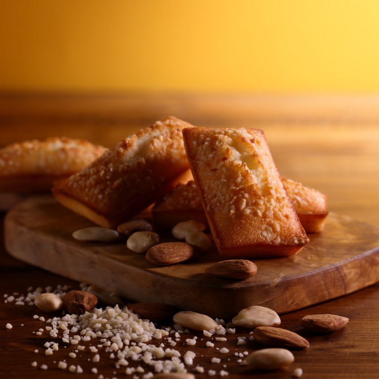 BEAN to FINANCIERのフィナンシェ