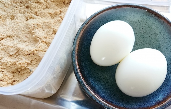 ゆで卵のぬか漬けイメージ ゆで卵と糠床
