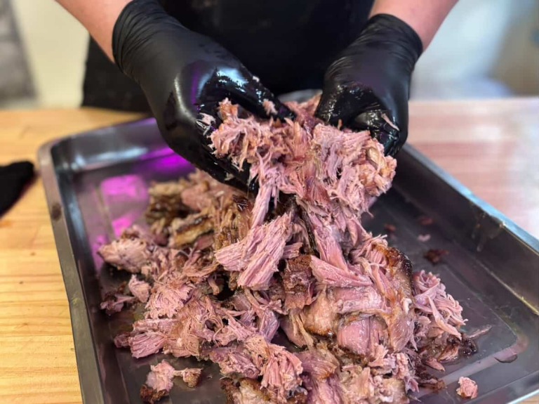 トヨダチーズステーキ幡ケ谷　ホロホロのプルドポーク