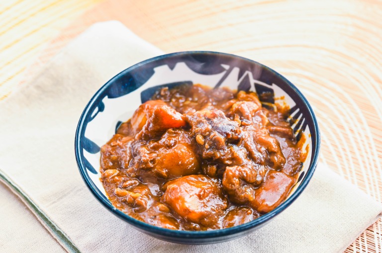 プルドポークをカレーに使ったイメージ