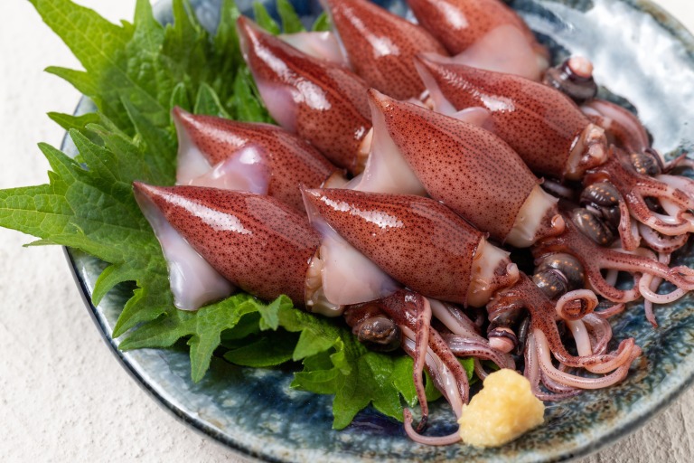 おつまみ　ホタルイカ　おろし生姜添え