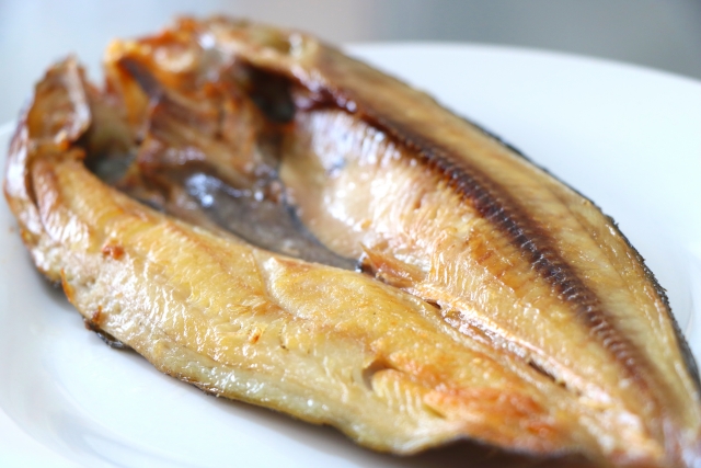 焼いたほっけ　身の部分クローズアップ