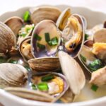 【医師監修】あさりに含まれる栄養素とその効果を解説!おすすめの食べ方や下処理方法も紹介