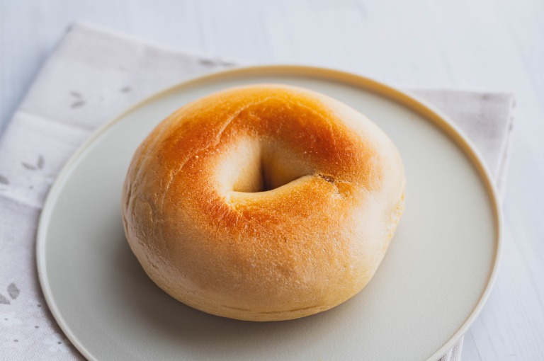 リベイク　トーストで加熱したベーグル