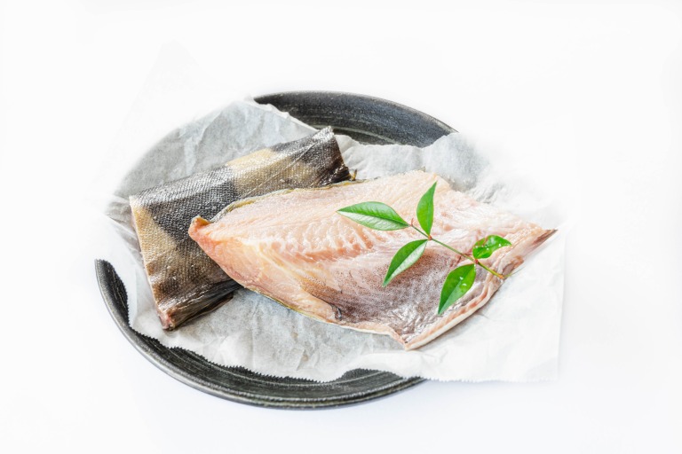 縞ほっけ 　切り身　キッチンペーパー