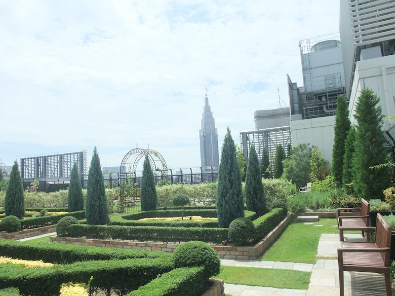 Q-COURT　庭園写真