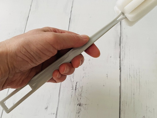 ダイソー　ミニボトル洗いスポンジ　柄