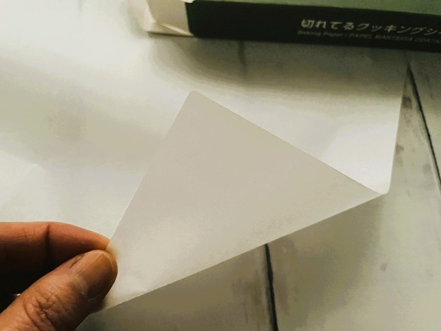 ダイソー 切れてるクッキングシート 裏表がない