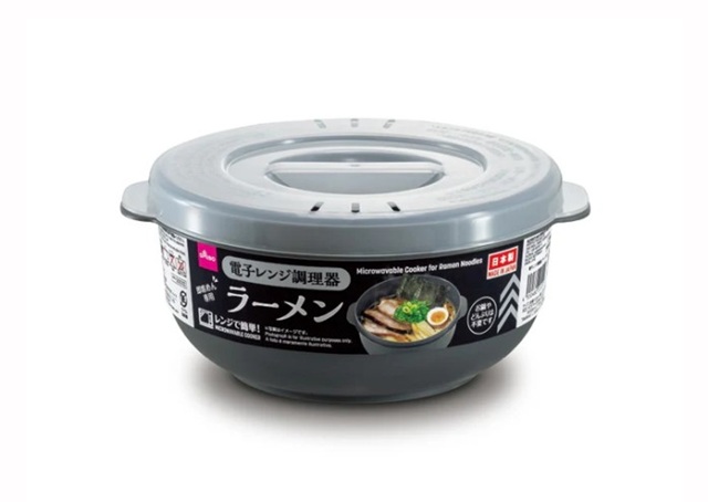 ダイソー　電子レンジ調理器（ラーメン用）