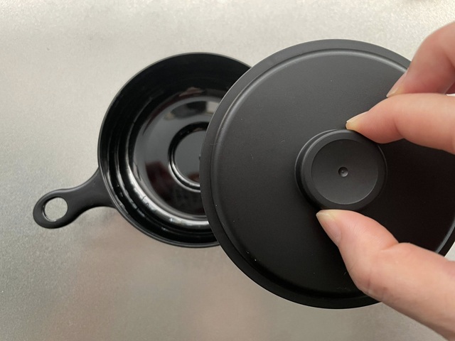ダイソー　電子レンジ調理器 目玉焼き　フタ