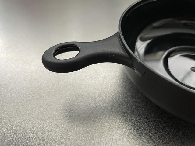 ダイソー　電子レンジ調理器 目玉焼き　持ち手