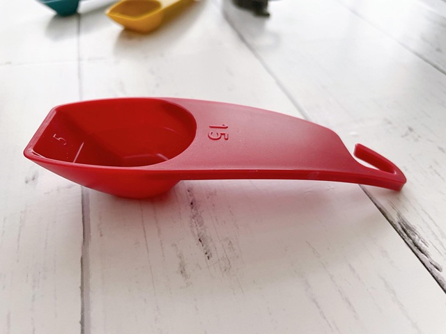 ダイソー　軽量スプーン　マグネット付　メジャースプーン　大さじ