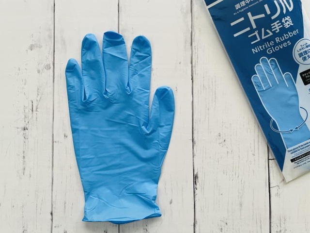 ダイソーのニトリル手袋