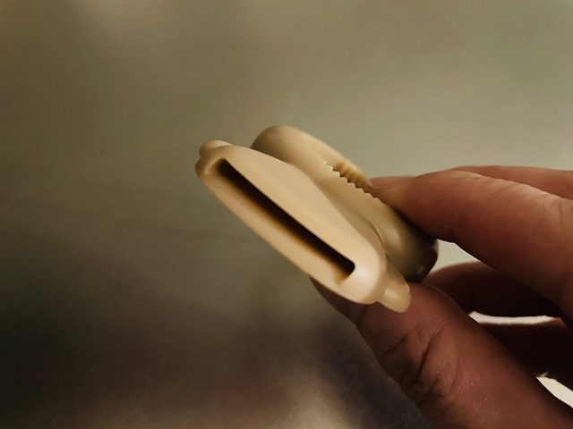 ダイソー ボトル&プルトップオープナー(Cooma) 缶も開けられる