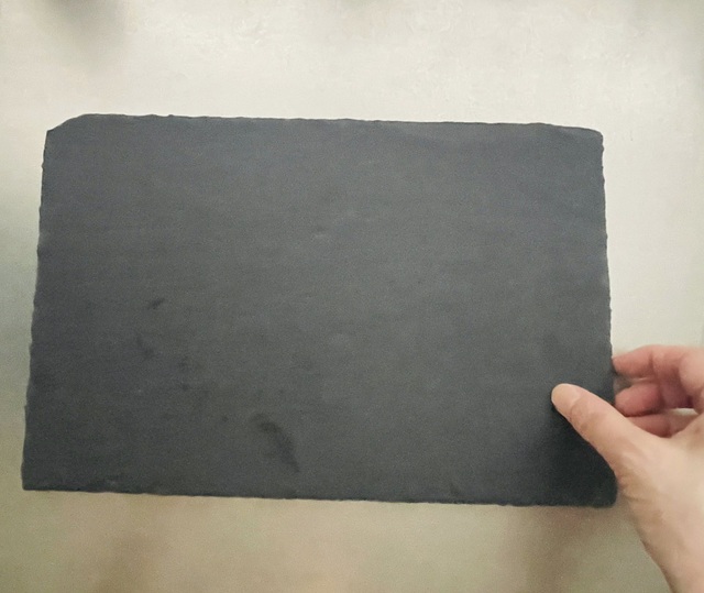 ダイソー　スレートプレート　平ら
