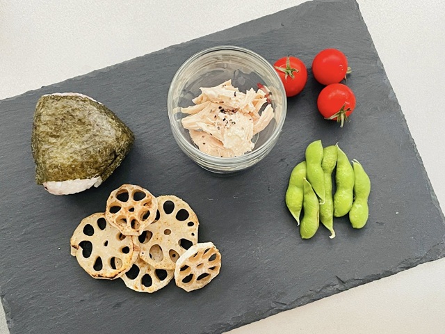 ダイソー　スレートプレート　食材