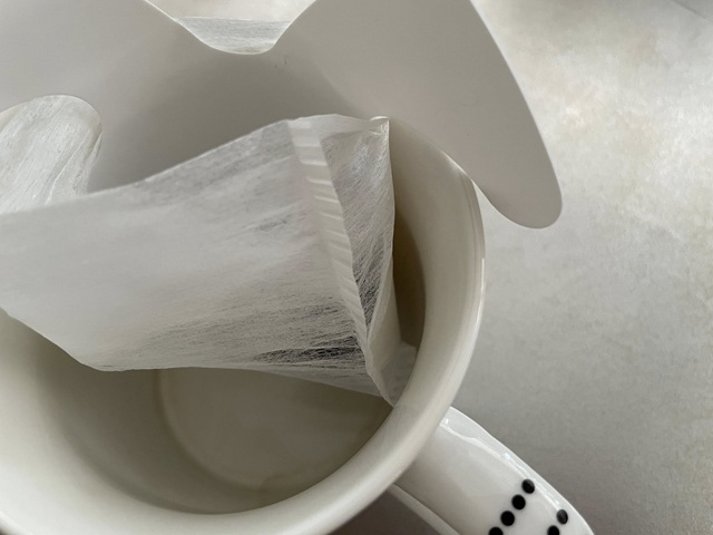 ダイソー　ティーパックホルダー　マグカップにしっかりかけられる