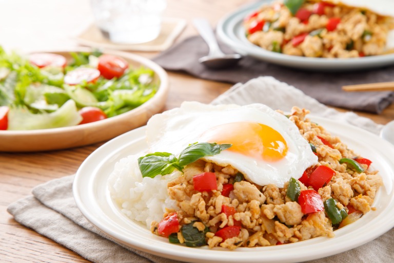 エスニック料理　タイ料理　ガパオライス
