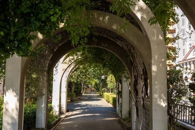 浜町緑道　東京の緑道イメージ
