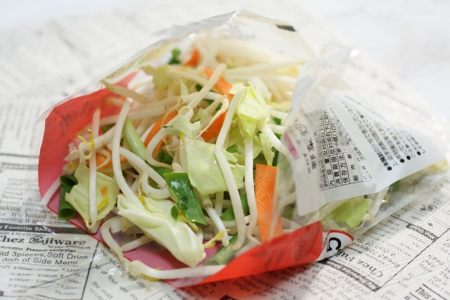 カット野菜　もやしやキャベツ、ニラ
