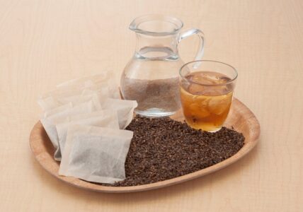 水出し麦茶は何日もつ?日持ちの目安と長持ちさせるポイントを紹介 | Saji+(さじたす)