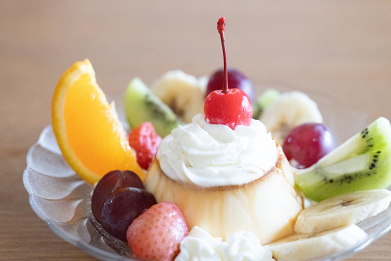 プリンアラモード　喫茶店イメージ