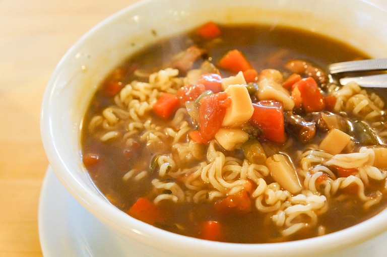 簡単レシピ　カレーラーメン　イメージ