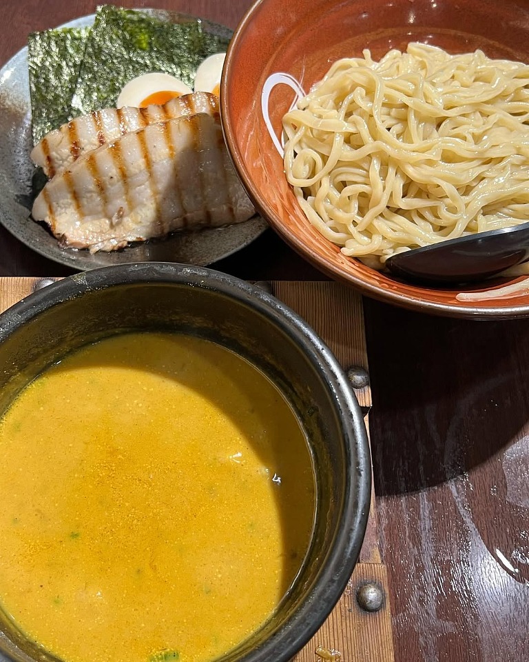カレーつけ麺専門店 しゅういちの商品写真
