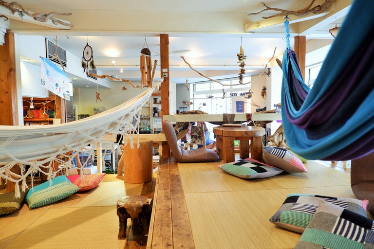 cafe Stay Happy　店舗内観