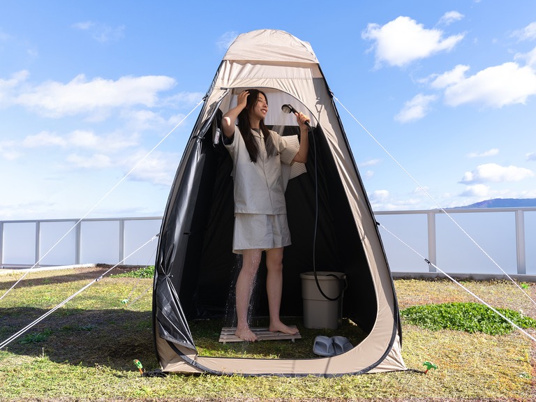 砂汚れを綺麗さっぱり洗い流せるポータブルシャワー「シャワワワー