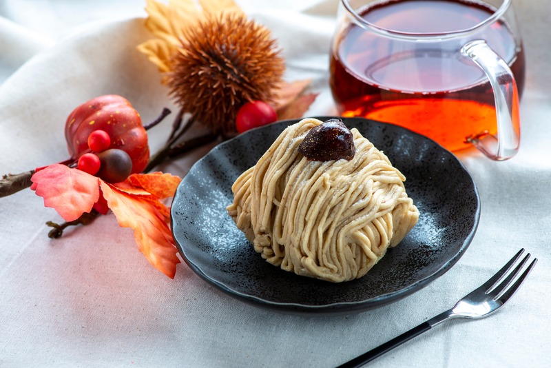 モンブランと紅茶のティータイム　栗とかぼちゃと紅葉　秋
